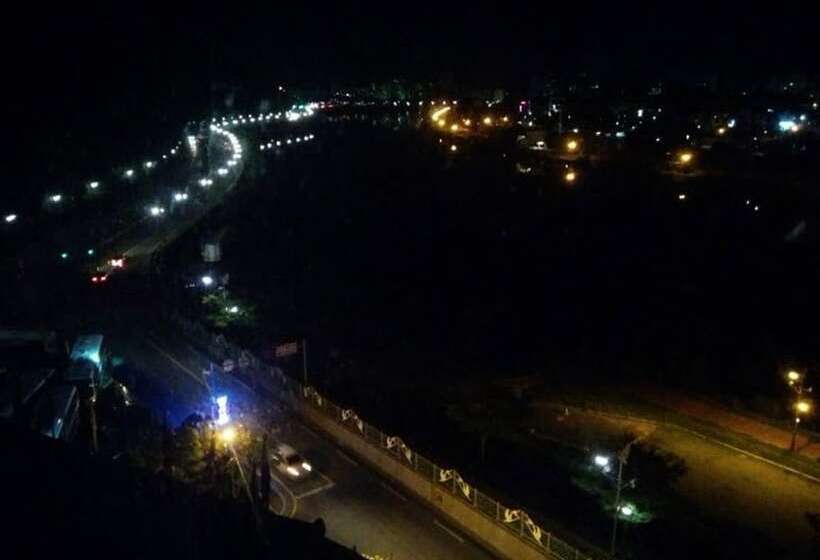 غرفة عائلية, Dongbang