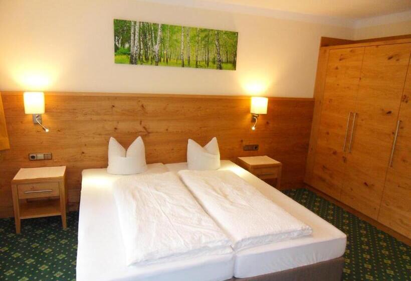 اتاق لوکس سه تخته, Garni Birkenhof