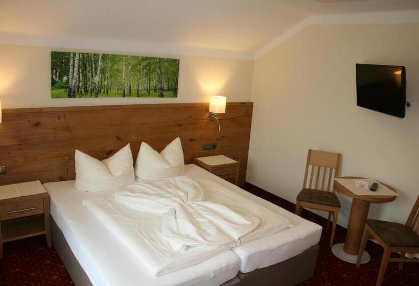 اتاق استاندارد سه نفره, Garni Birkenhof