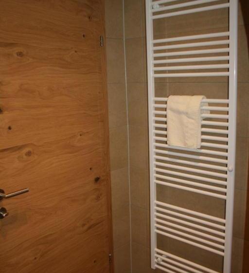 اتاق استاندارد سه نفره, Garni Birkenhof