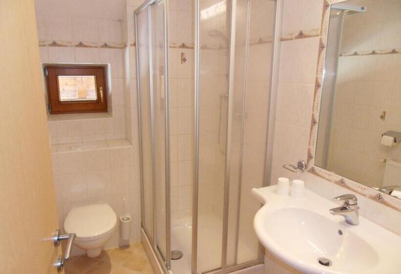 اتاق خانوادگی, Garni Birkenhof