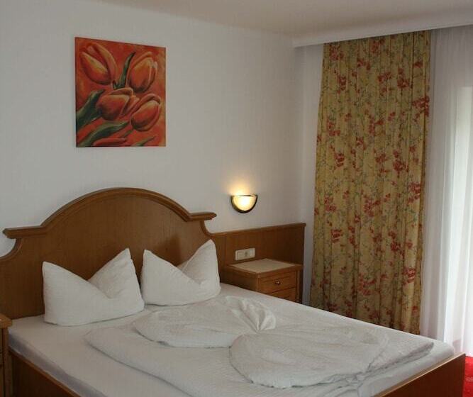 اتاق استاندارد با بالکن, Garni Birkenhof