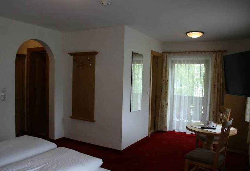 اتاق استاندارد با بالکن, Garni Birkenhof