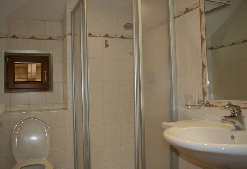 اتاق خانوادگی, Garni Birkenhof