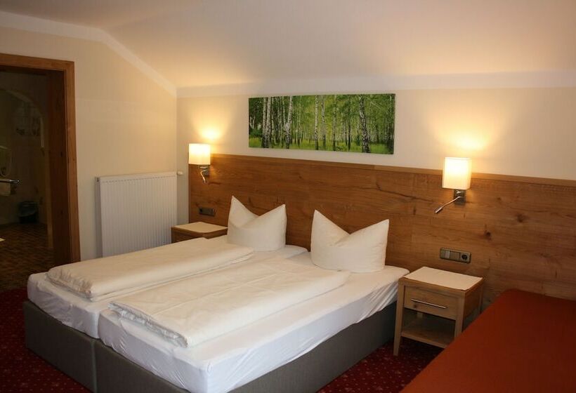 اتاق استاندارد سه تخته با بالکن, Garni Birkenhof