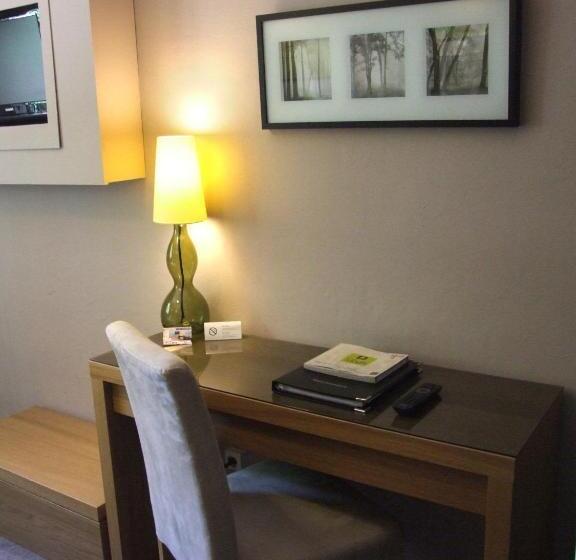 Номер Комфорт, Logis Hôtel La Magnanerie Côté Bistro