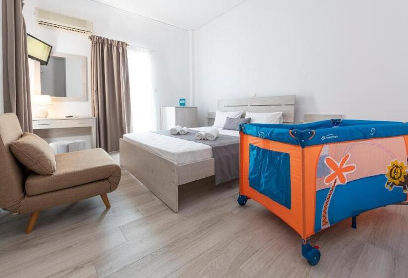 스탠다드 트리플 룸, Paraskevas Boutique