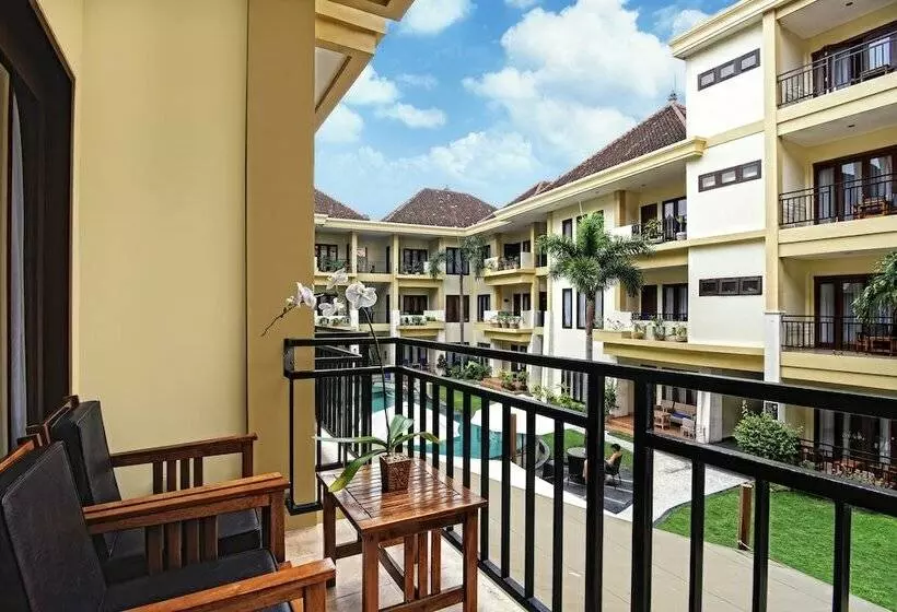 スタンダードスタジオ, Kuta Townhouse Apartments
