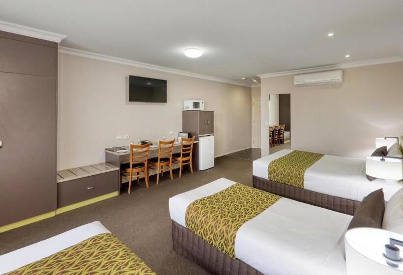 Трехместный Номер Deluxe, Drovers Motor Inn