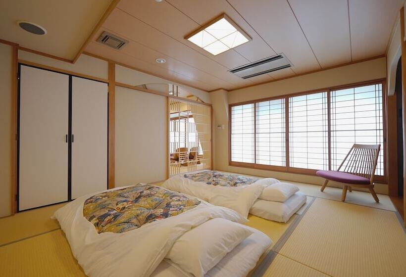 اتاق لوکس, Nishiyama Ryokan   Established In 1953