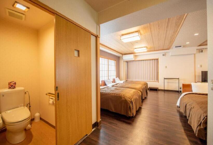 4인용 스탠다드 룸, Ryokan Hakura