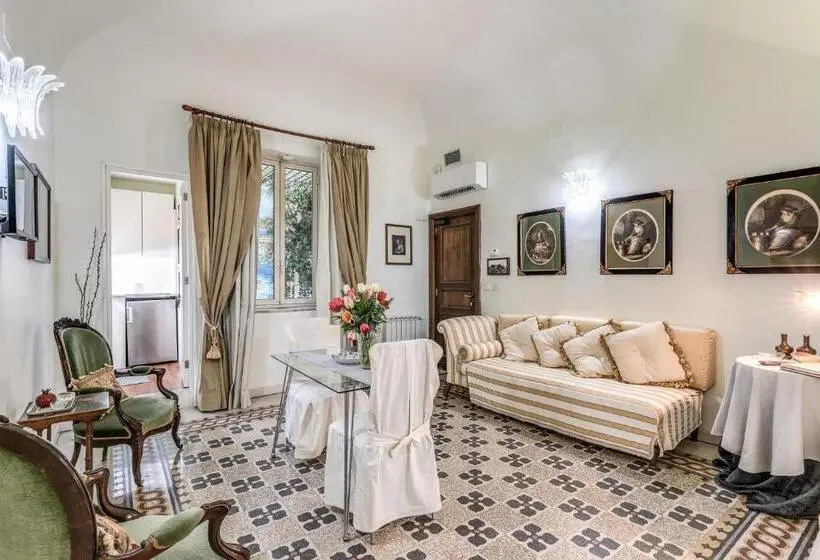 سوییت جونیور, La Residenza