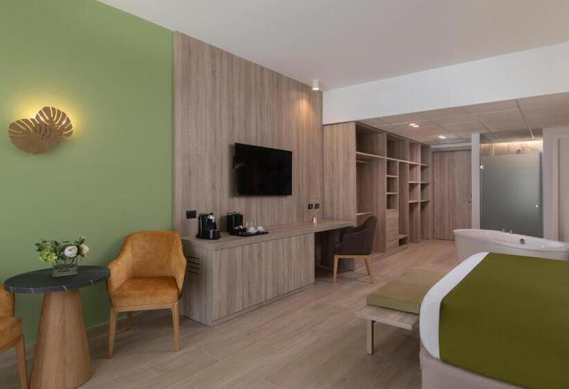 سوئیت جونیور با چشمانداز, Serenade All Suites - Adults Only Resort