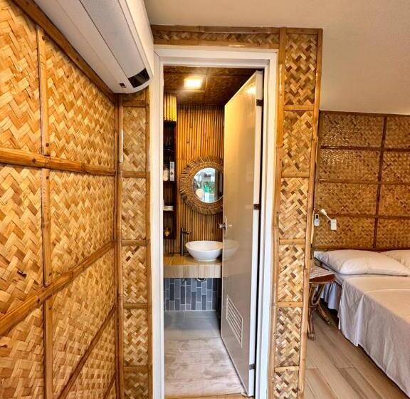 패밀리 룸 바다 전망, Bamboo House Beach Lodge & Restaurant