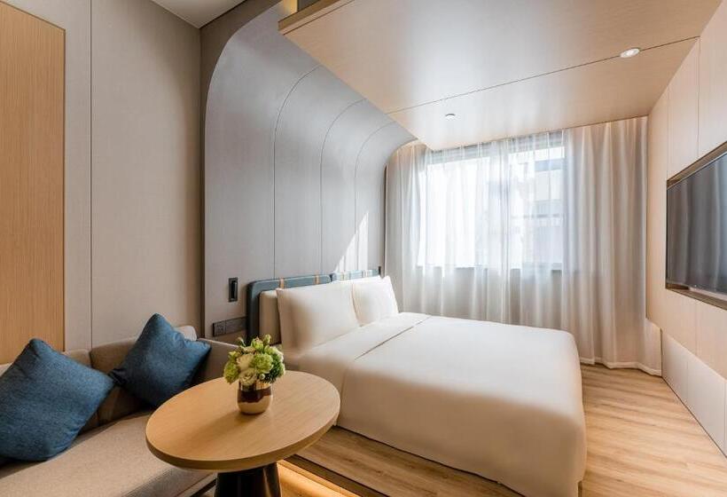 Номер Deluxe, Atour Hotel Shanghai World Expo West Gaoke Road