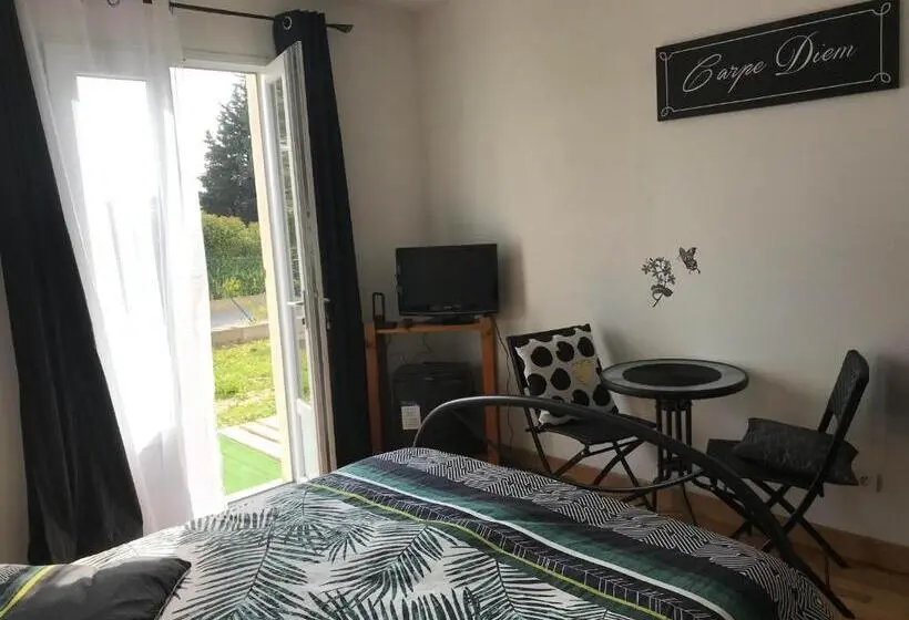 スタンダードルーム, Chambre En Ardèche Du Sud