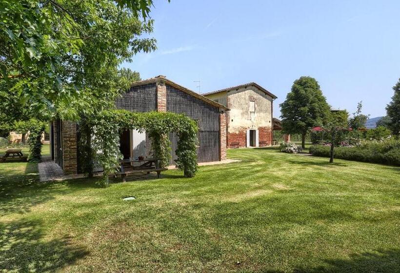 Апартаменты 1 Спальня Нижний Этаж, Foresteria Il Giardino Di Fontarronco