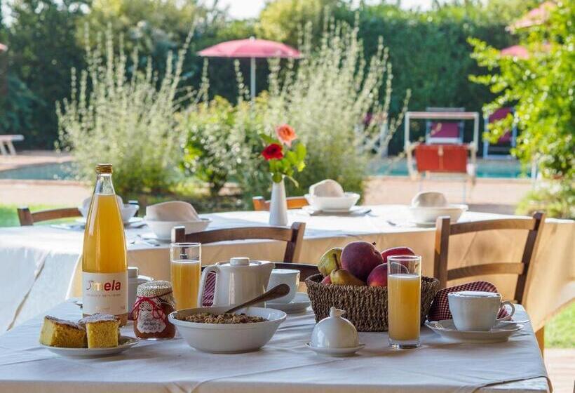 Апартаменты 3 Спальни, Foresteria Il Giardino Di Fontarronco