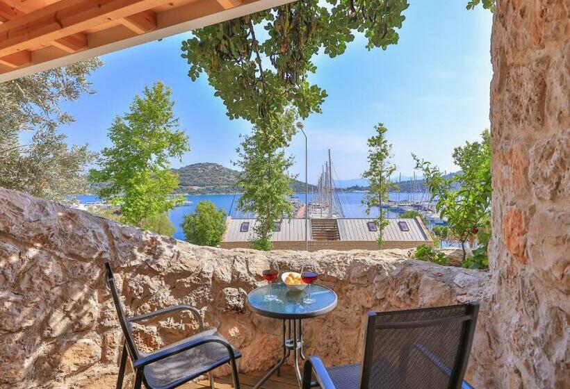 海景标准间带阳台, Jasmine Otel