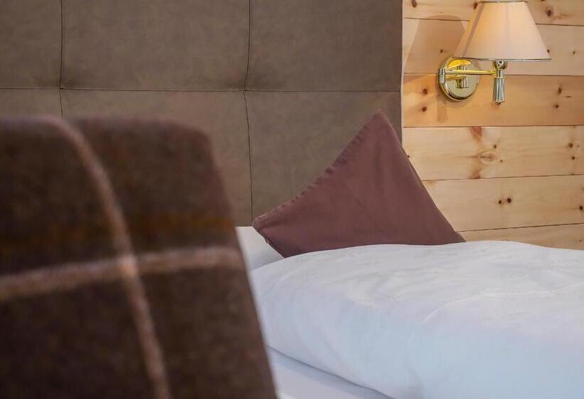 اتاق استاندارد با بالکن, Garni Lanzinger