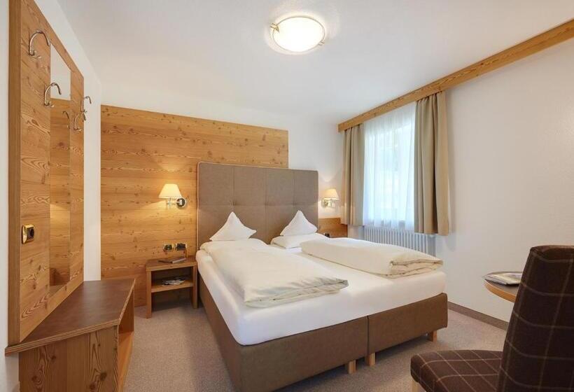 اتاق استاندارد با بالکن, Garni Lanzinger