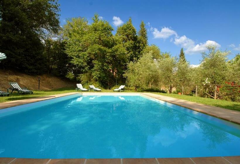 带2个卧室的公寓, Podere Santaadele