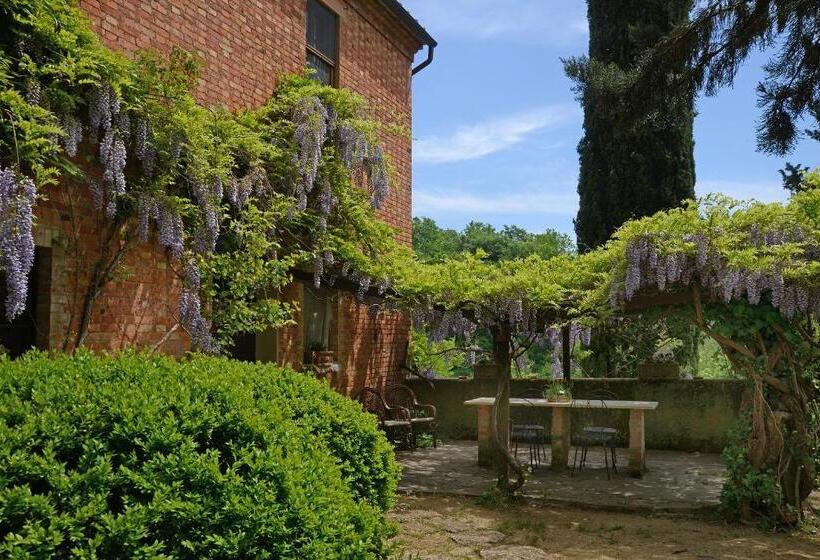 شقة غرفتين, Podere Santaadele