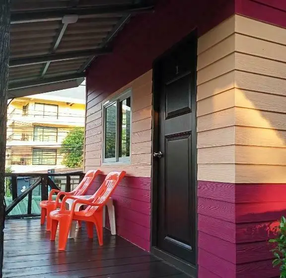اتاق لوکس با بالکن, Cliff View Bungalows