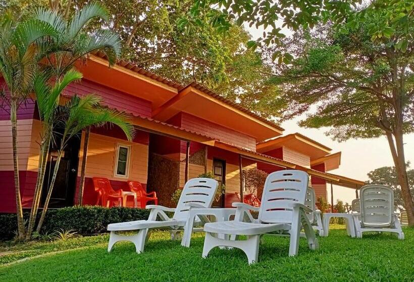 اتاق لوکس با بالکن, Cliff View Bungalows