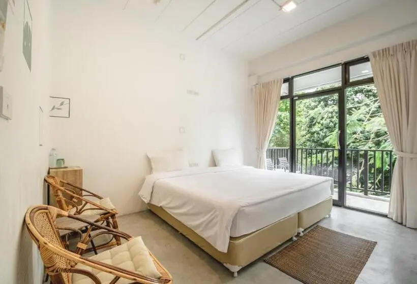 バス共有のスタンダードルーム, The Dearly Koh Tao Hostel Padi 5 Star Dive Resort