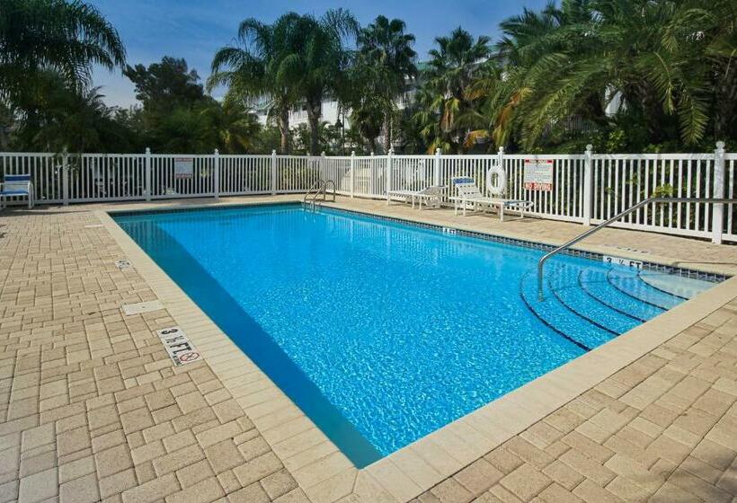 ２ベッドルームアパートメント, Captain S Cove #207