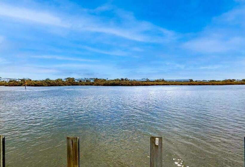 ２ベッドルームアパートメント, Captain S Cove #207