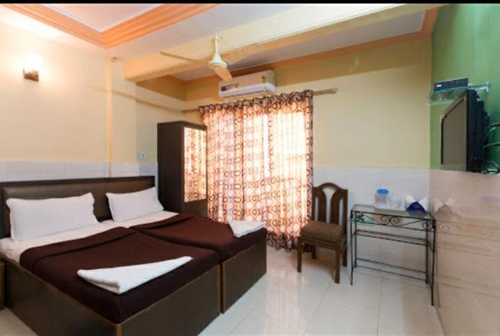 غرفة أساسية ثلاثية, Classic Residency