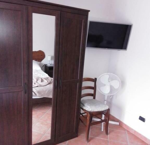 标准间, B&b Marinella