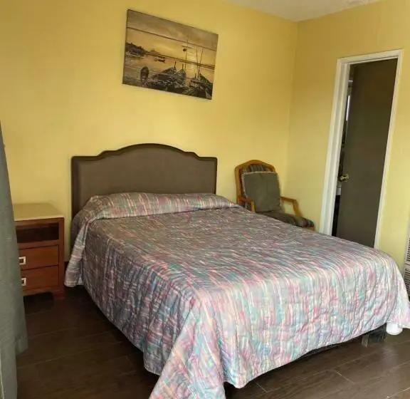 デラックスルーム, Rancho Motel Ontario Airport