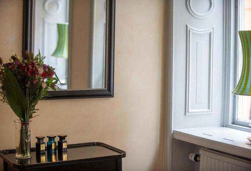 스탠다드 룸 공동 욕실, Castle House Inn