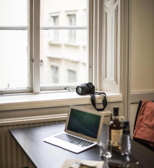 스탠다드 트리픔 룸 공동욕실, Castle House Inn