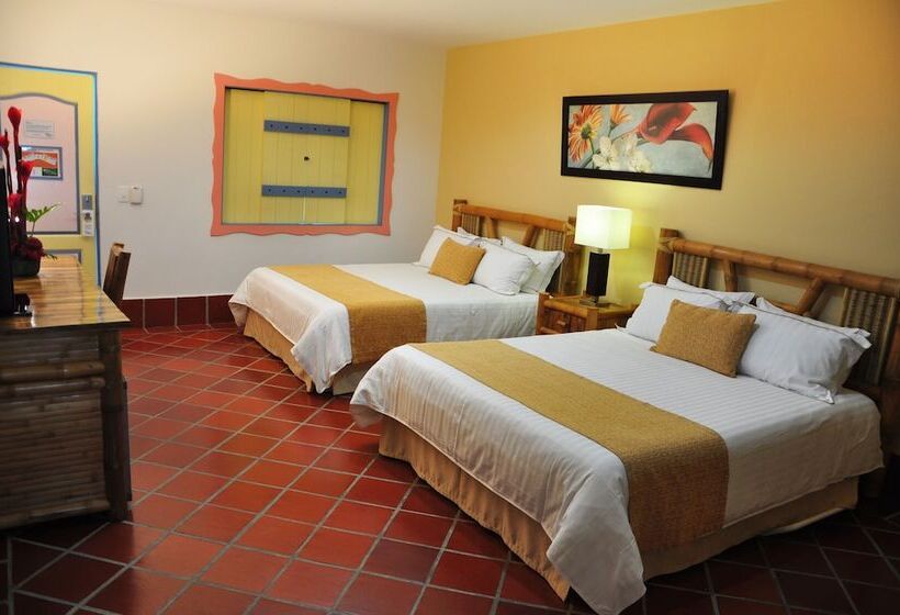 标准三人间, Campestre Las Camelias