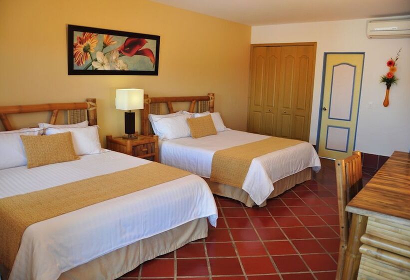 标准三人间, Campestre Las Camelias