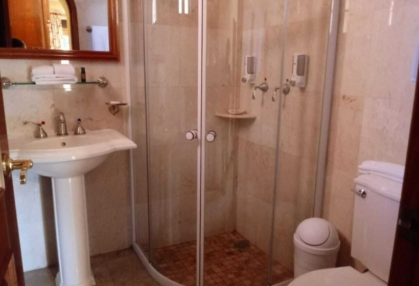 سوییت جونیور, Cancun International By Zeiva