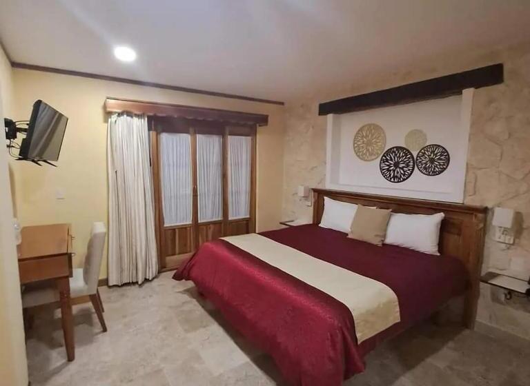 Deluxe Suite King Bed, Cancun International By Zeiva