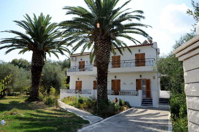 Апартаменты 2 Спальни, Captains Studios & Apartments