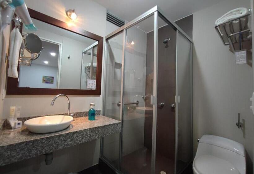 Полулюкс, Casa Galvez