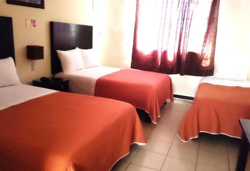 Семейный Номер, Maria Elena