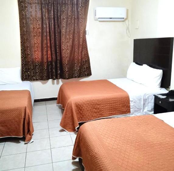 Семейный Номер, Maria Elena