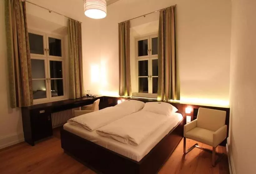 اتاق راحتی یک تخته, Schloss Thurnau