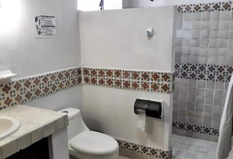 سوییت, Solimar Inn Suites