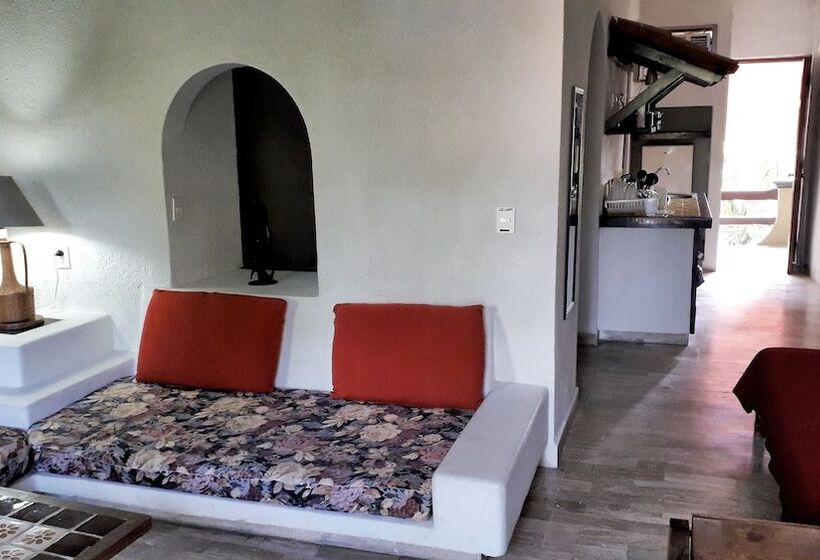 スイート, Solimar Inn Suites