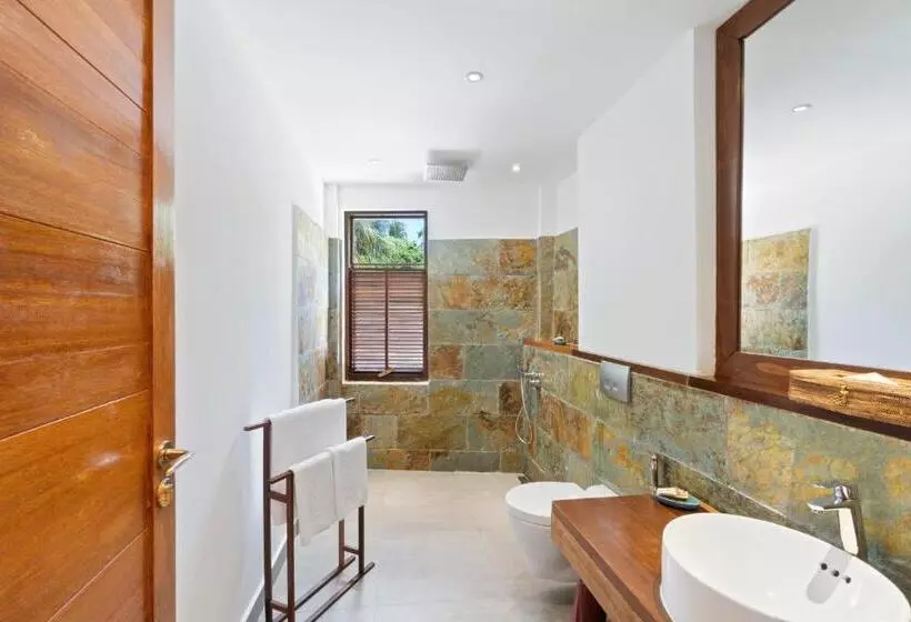 اتاق استاندارد با چشمانداز دریا, The Barefoot Eco