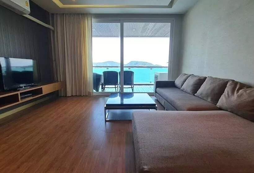 海の見える３ベッドルームアパートメント, The Privilege Residence
